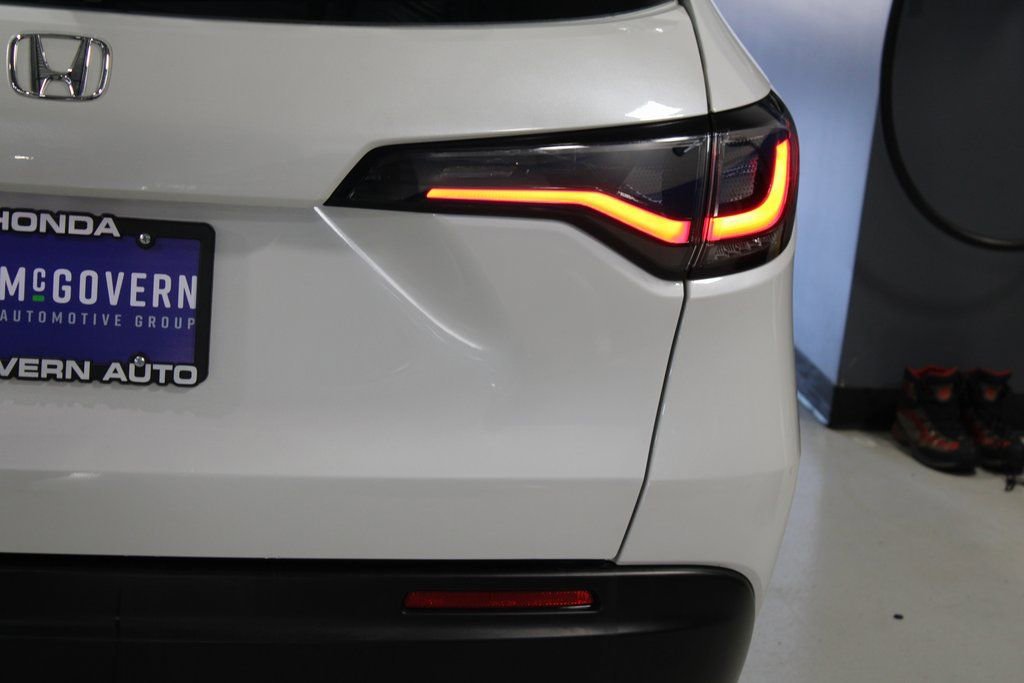 Used 2023 Honda HR-V LX image 38