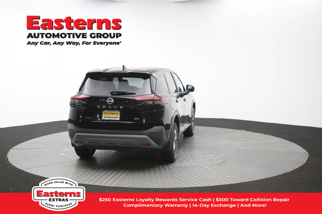 Used 2023 Nissan Rogue S AWD/4WD image 39