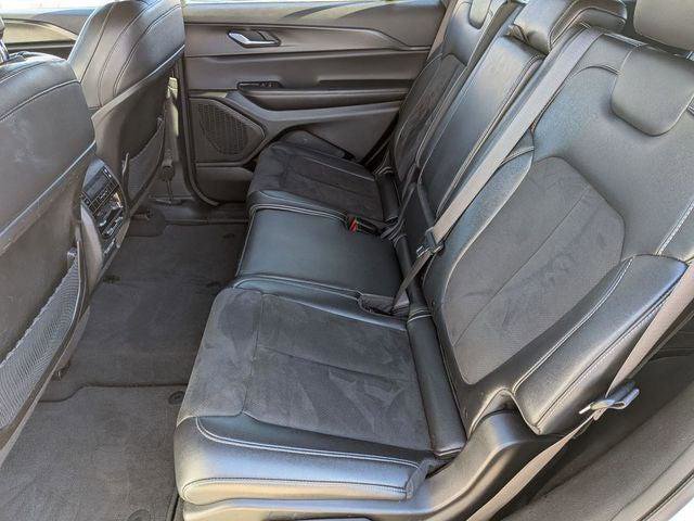 Certified 2024 Jeep Grand Cherokee L Laredo image 24