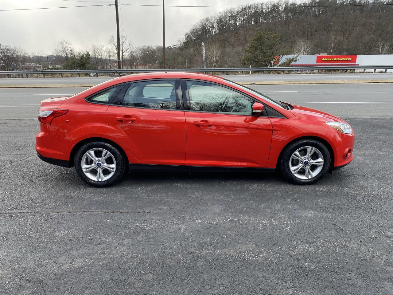 Used 2014 Ford Focus SE image 5
