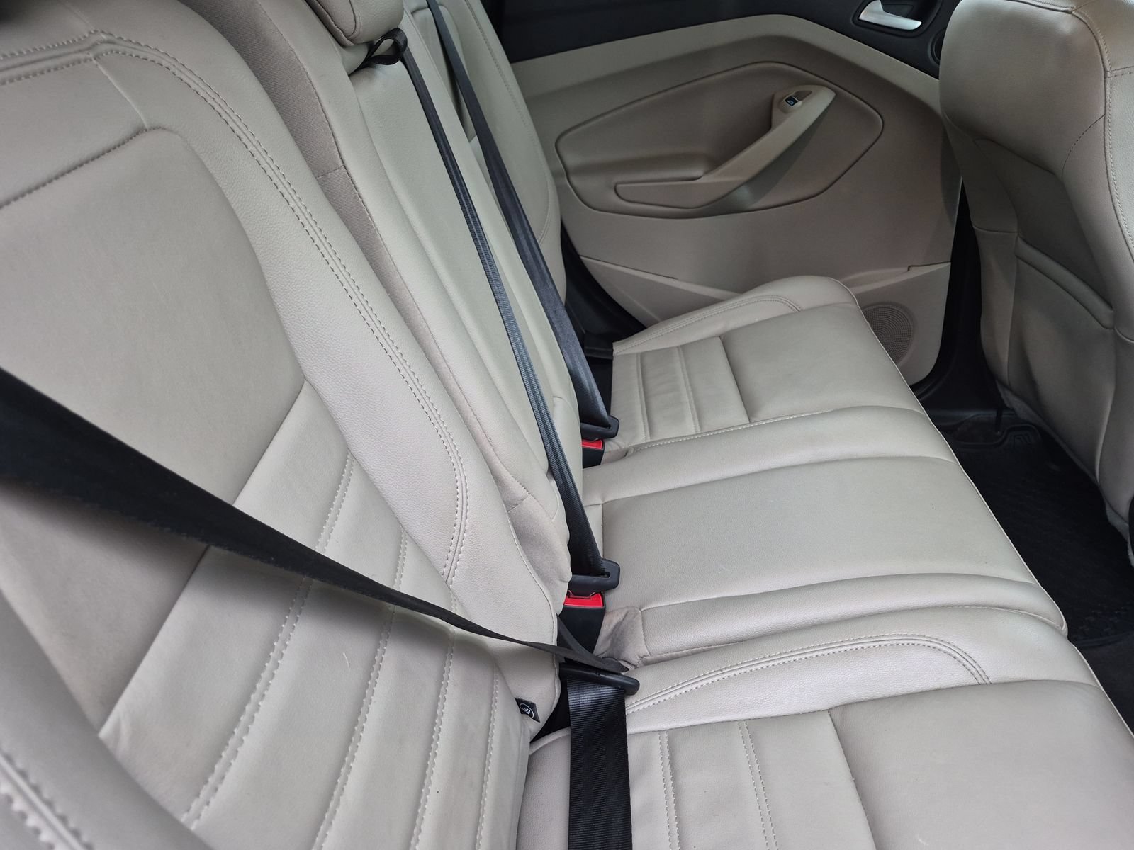 Used 2019 Ford Escape Titanium AWD/4WD image 20