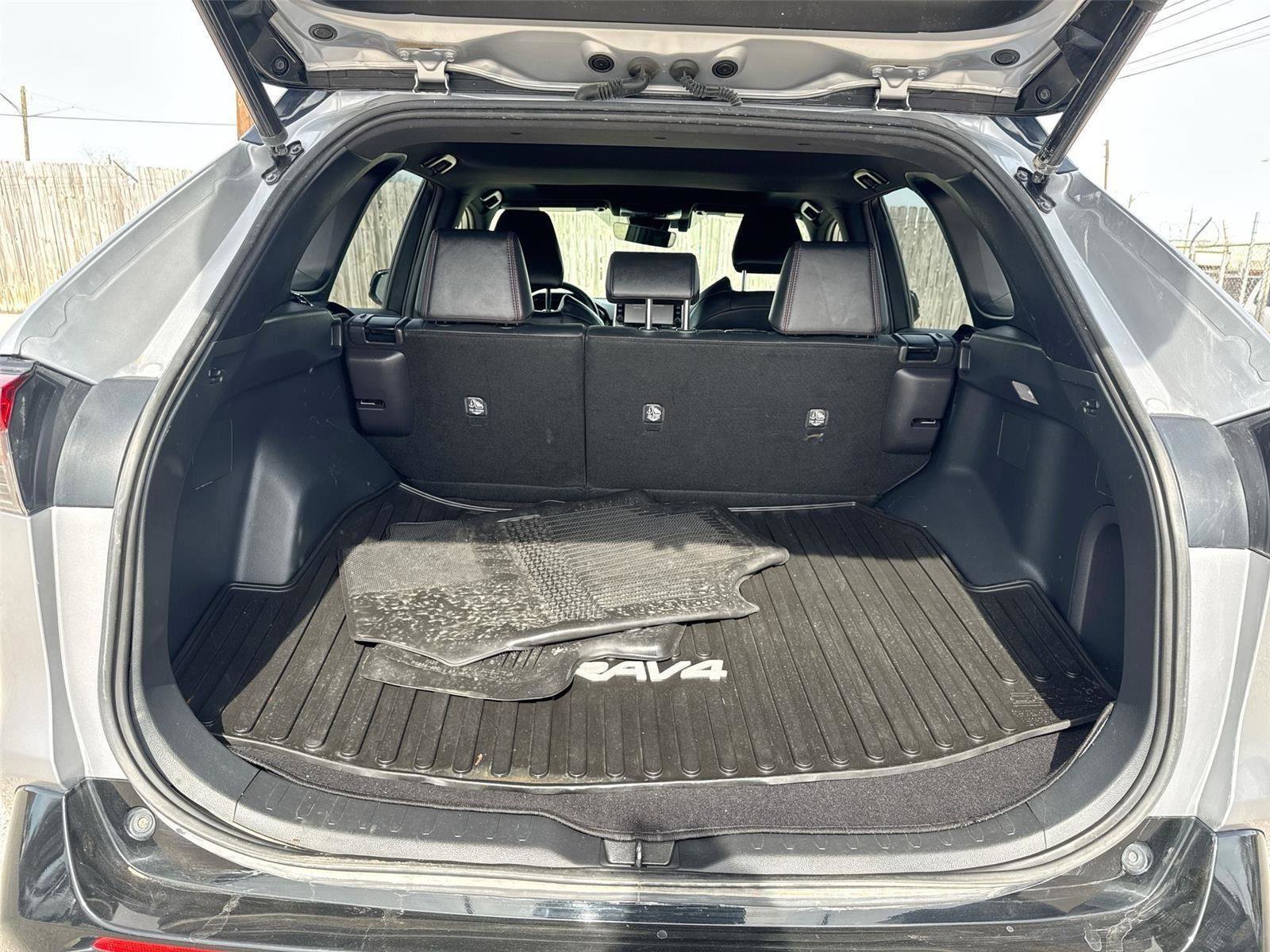 Used 2021 Toyota RAV4 XSE w/ Carpet Mat Package (TMS) image 21