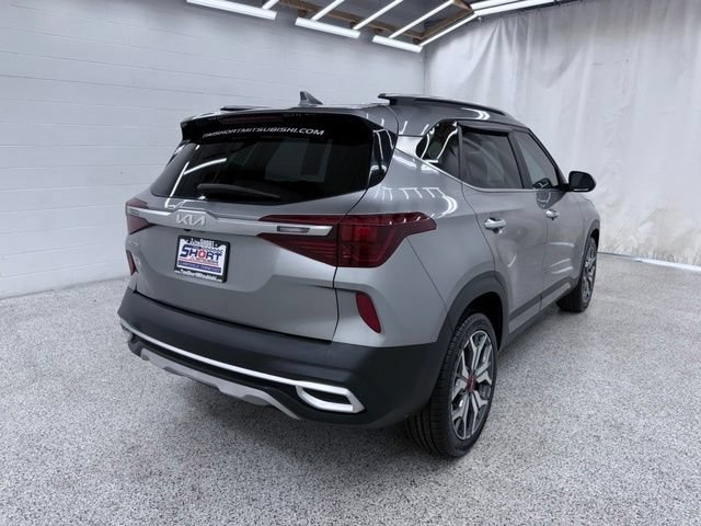 Used 2023 Kia Seltos SX w/ SX Sunroof Package AWD/4WD image 2
