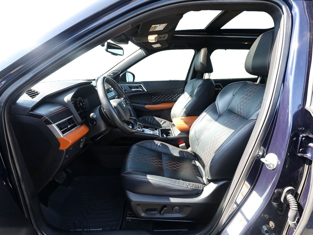 Used 2022 Mitsubishi Outlander SEL AWD/4WD image 12
