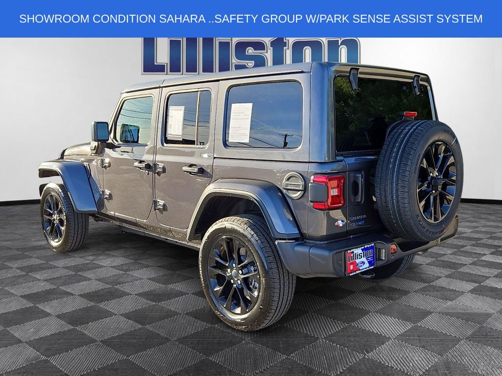 Used 2025 Jeep Wrangler Unlimited Sahara w/ Safety Group AWD/4WD image 6