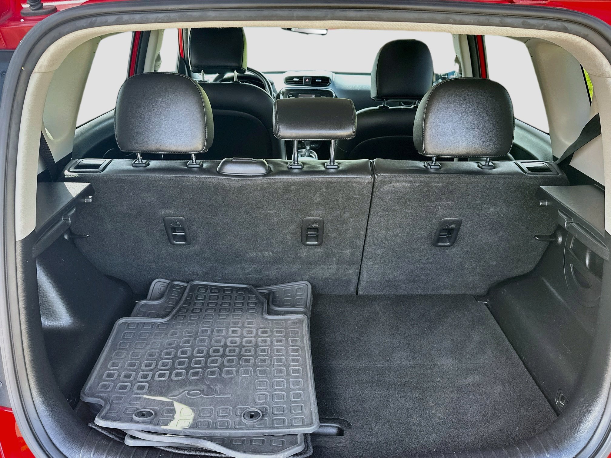 Used 2016 Kia Soul ! FWD image 27