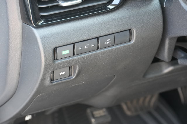 Used 2022 Nissan Sentra SV w/ All-Weather Package FWD image 23