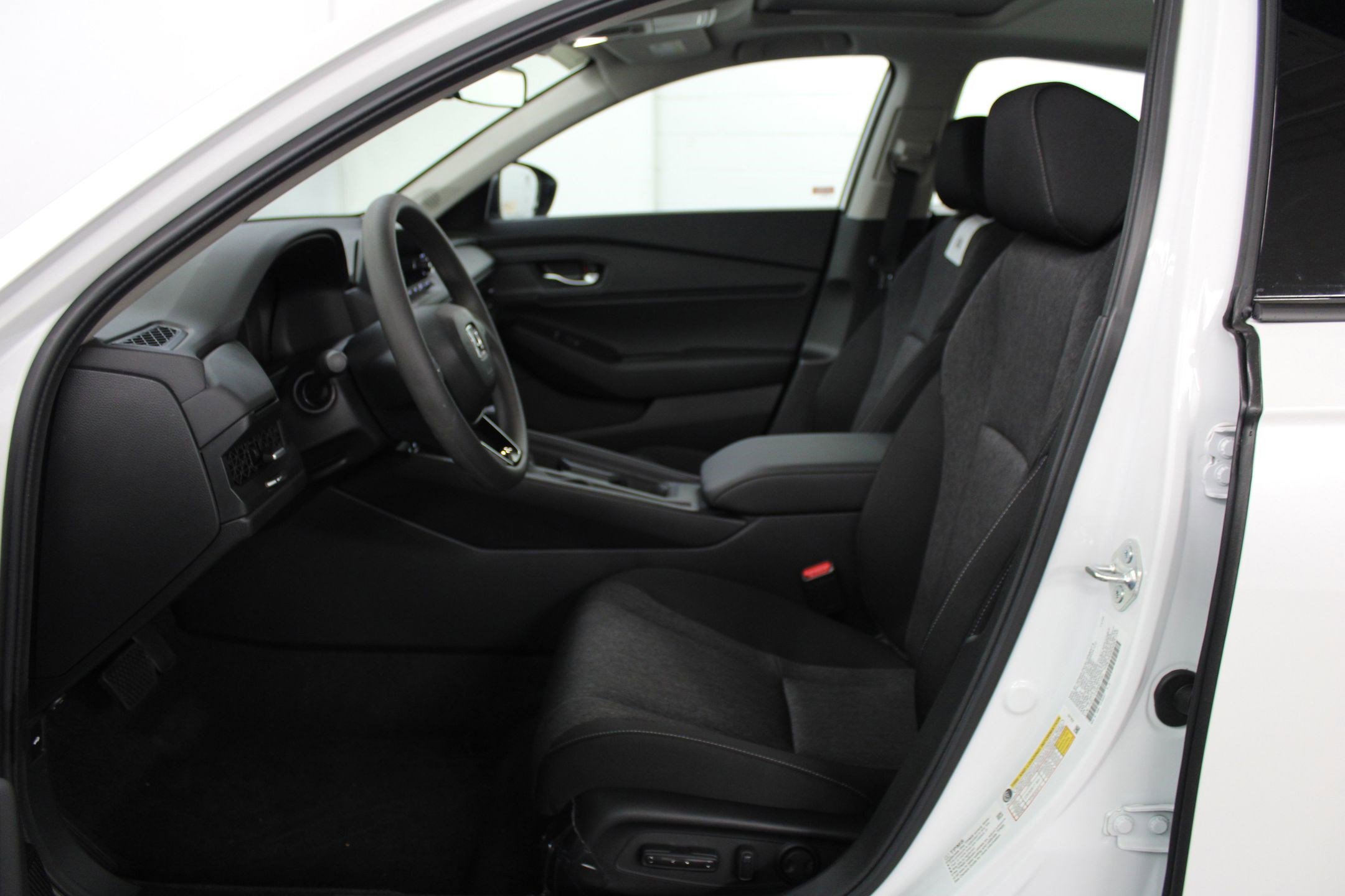 New 2025 Honda Accord SE image 5