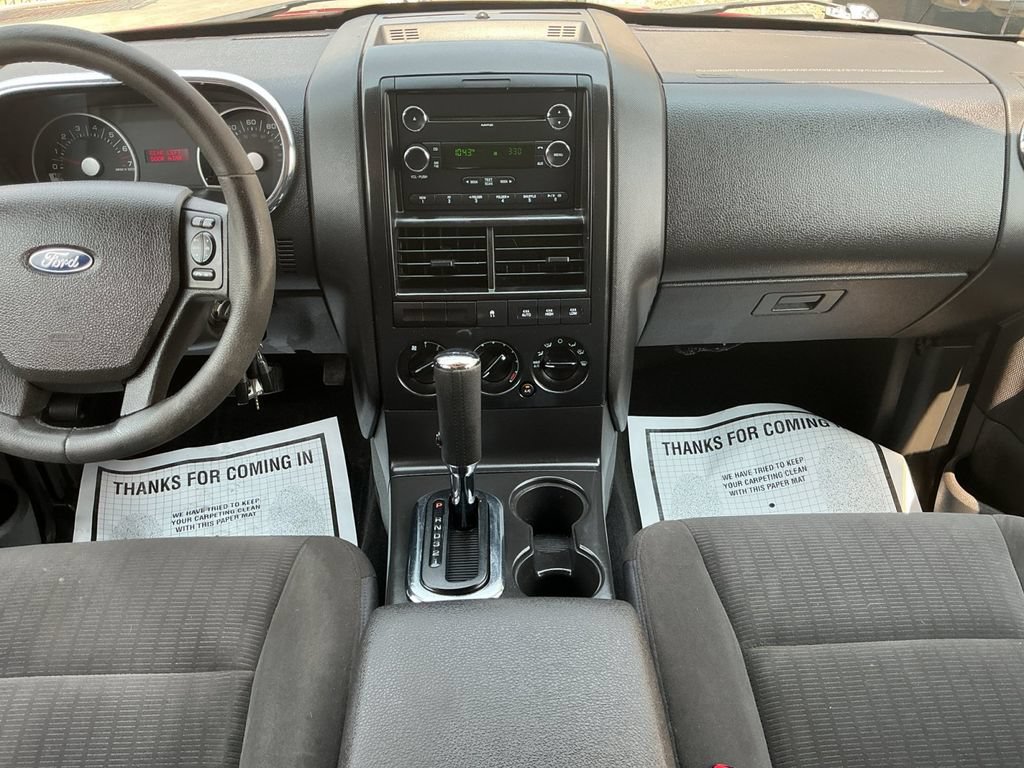 Used 2010 Ford Explorer XLT AWD/4WD image 19
