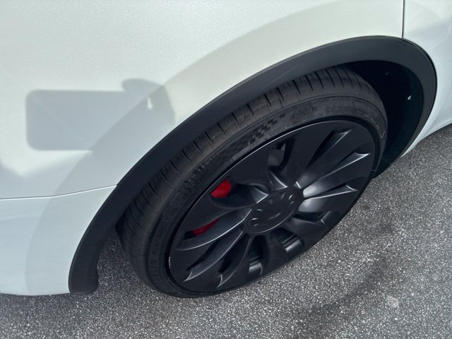 Used 2023 Tesla Model Y Performance AWD/4WD image 8