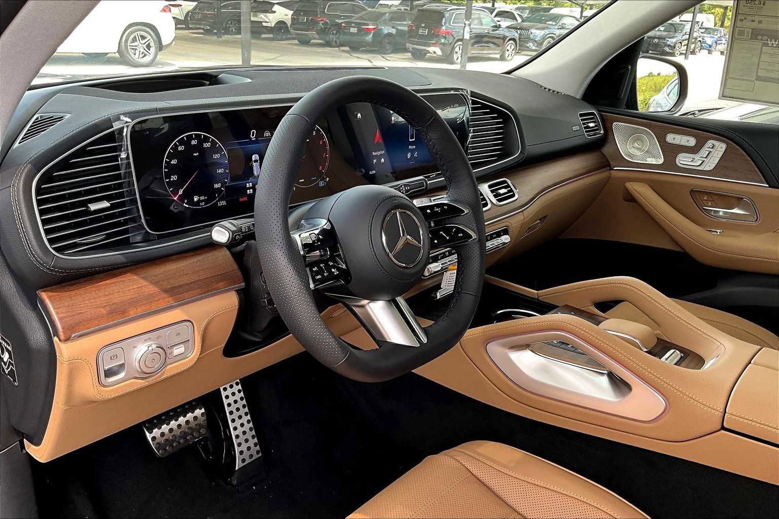 New 2026 Mercedes-Benz GLS 450 4MATIC image 10