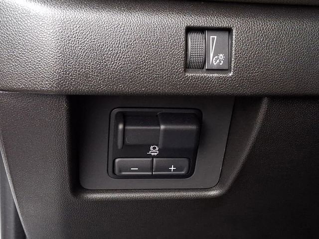 Used 2024 Chevrolet Colorado ZR2 w/ Safety Package image 39