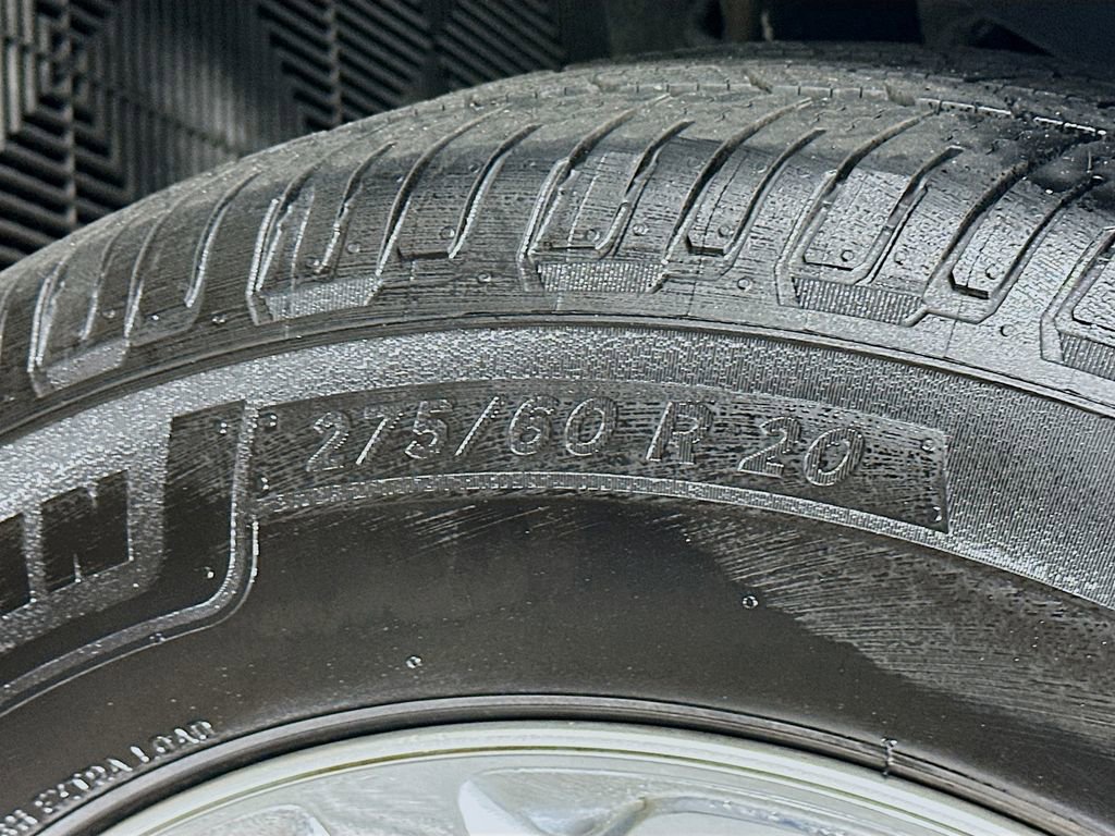 Used 2015 RAM 1500 Laramie w/ Convenience Group AWD/4WD image 30