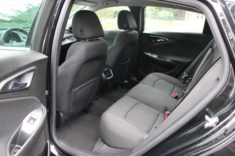 Used 2020 Chevrolet Malibu LT FWD image 15