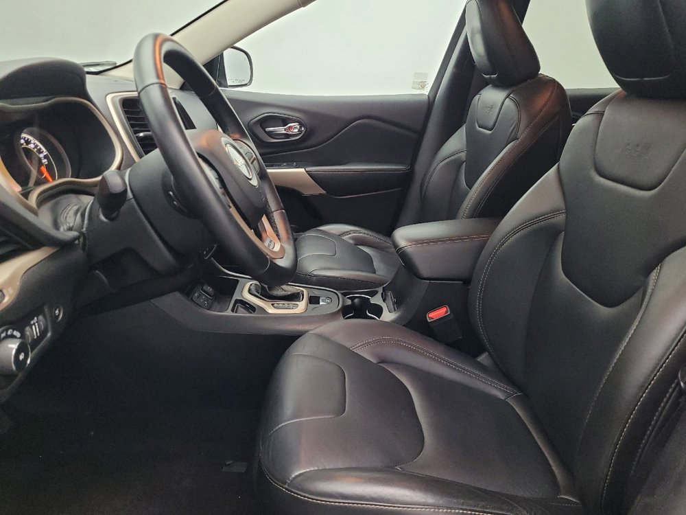Used 2018 Jeep Cherokee Limited image 17