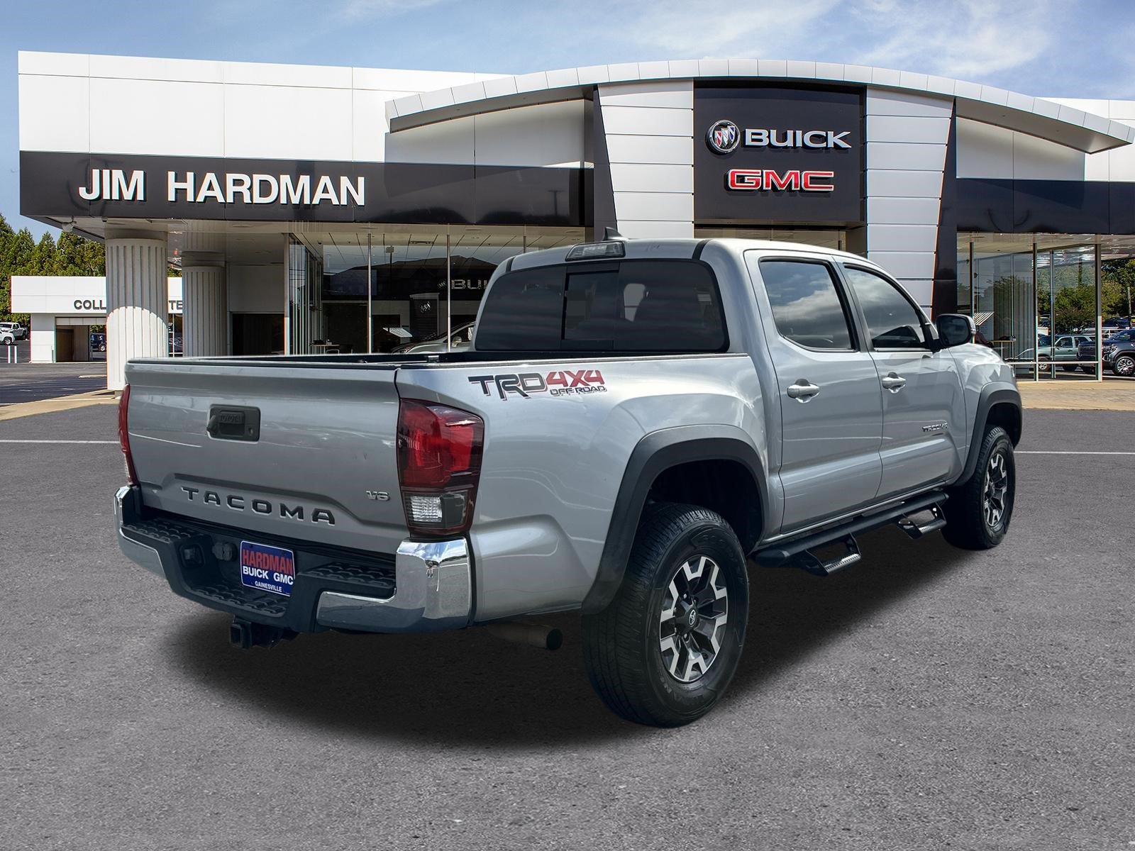 Used 2019 Toyota Tacoma TRD Off-Road AWD/4WD image 8