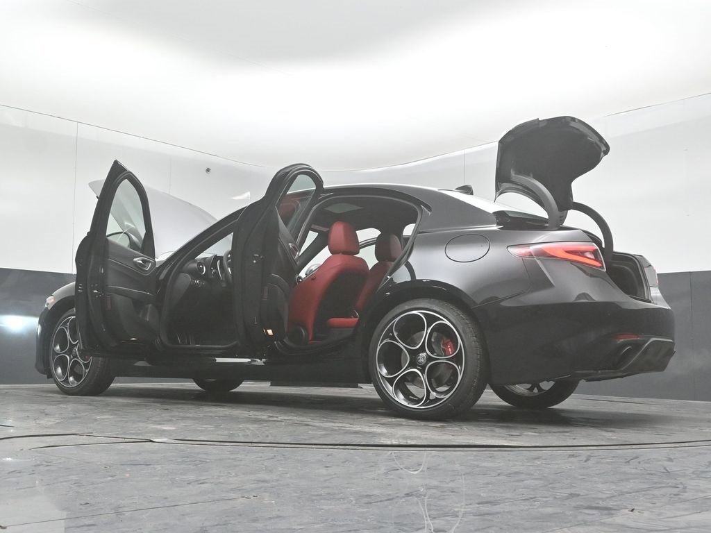 New 2026 Alfa Romeo Giulia AWD w/ Driving Assist Package image 48