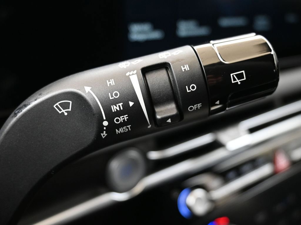 New 2026 Hyundai Tucson Blue SE image 29