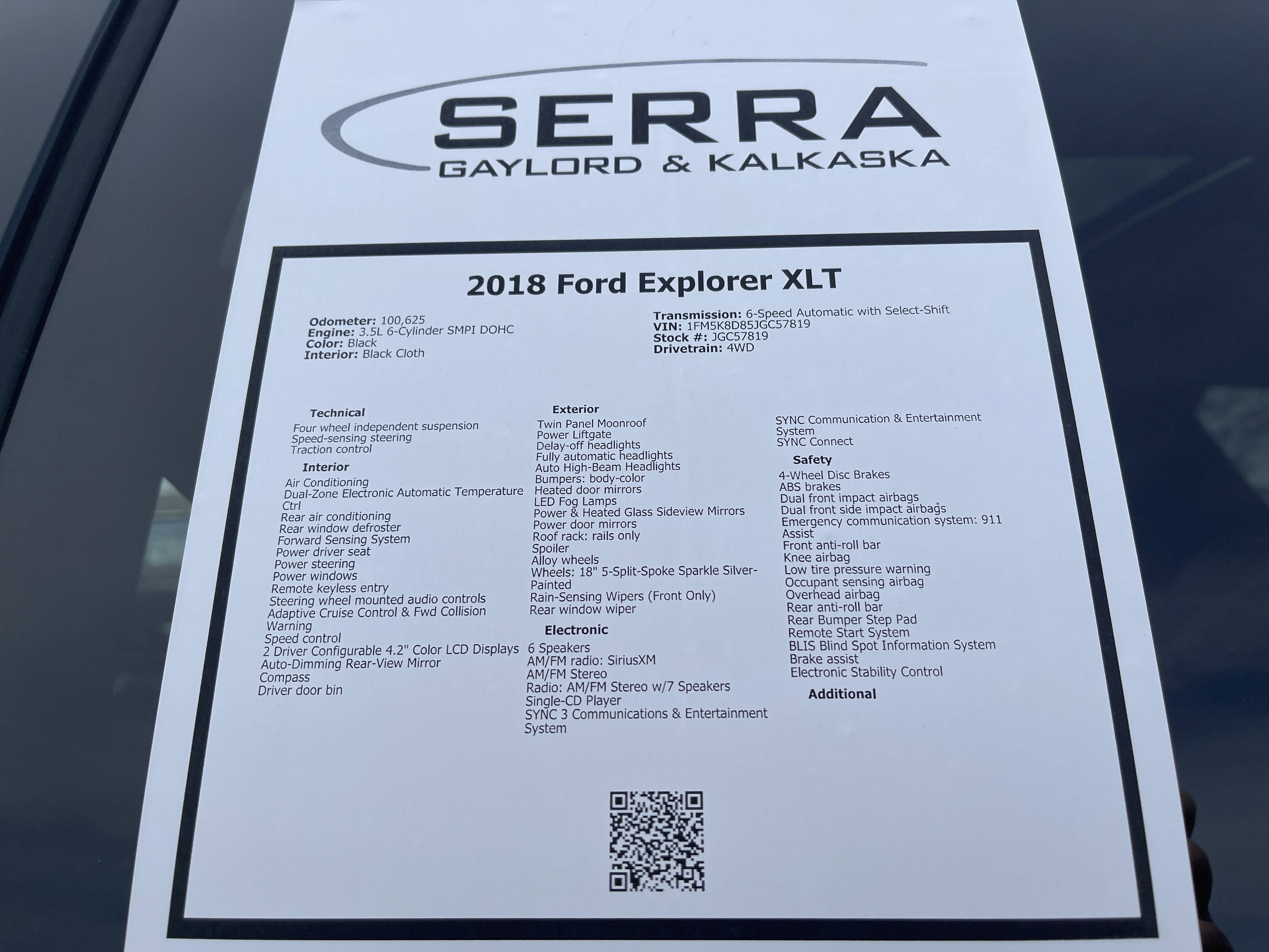 Used 2018 Ford Explorer XLT w/ Equipment Group 202A image 29