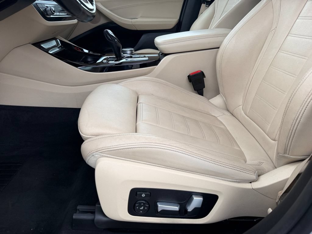 Used 2018 BMW X3 xDrive30i AWD/4WD image 11