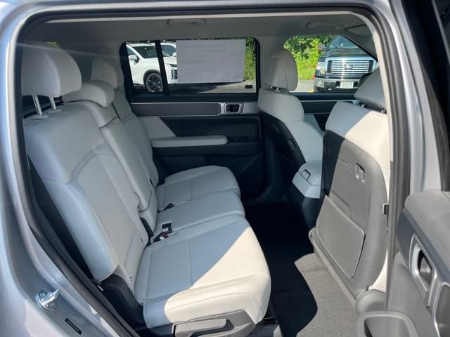 New 2026 Hyundai Santa Fe SE image 17