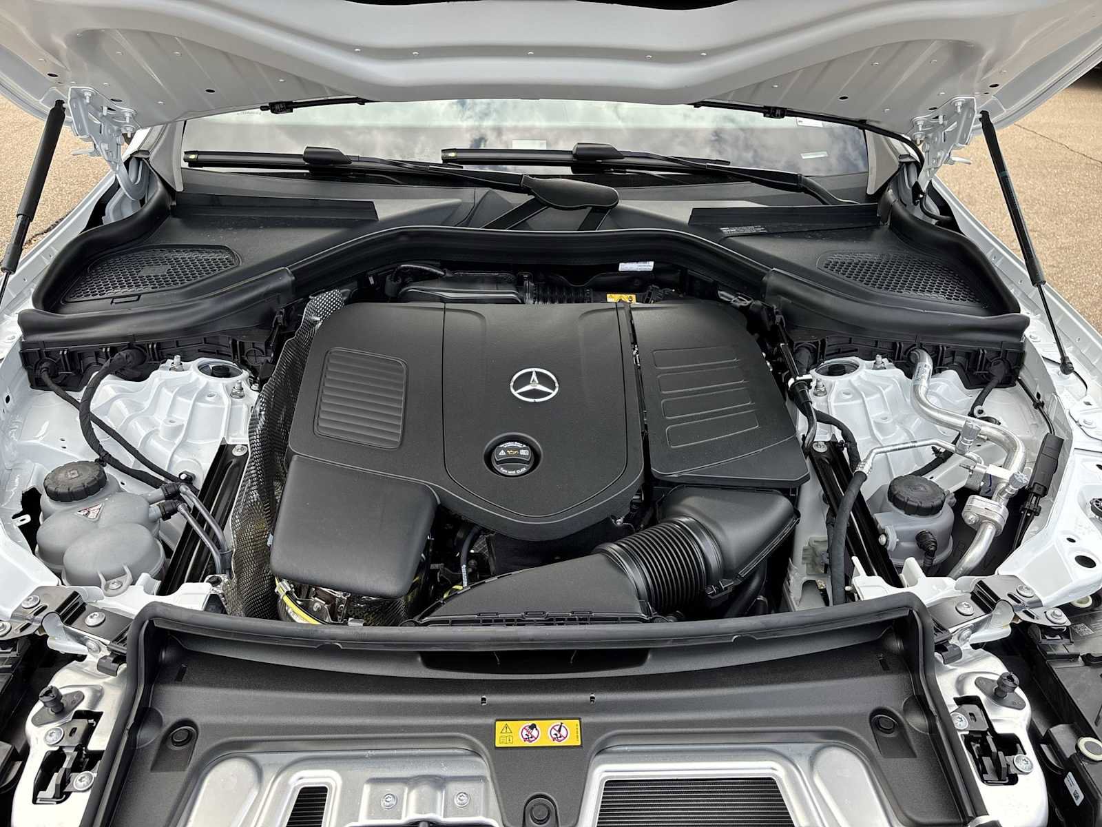 New 2026 Mercedes-Benz GLC 300 image 13