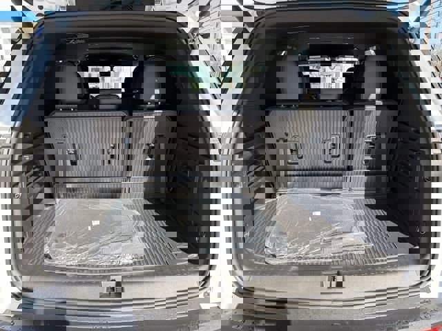 New 2026 Chevrolet Traverse LT w/ Midnight/Sport Edition image 25