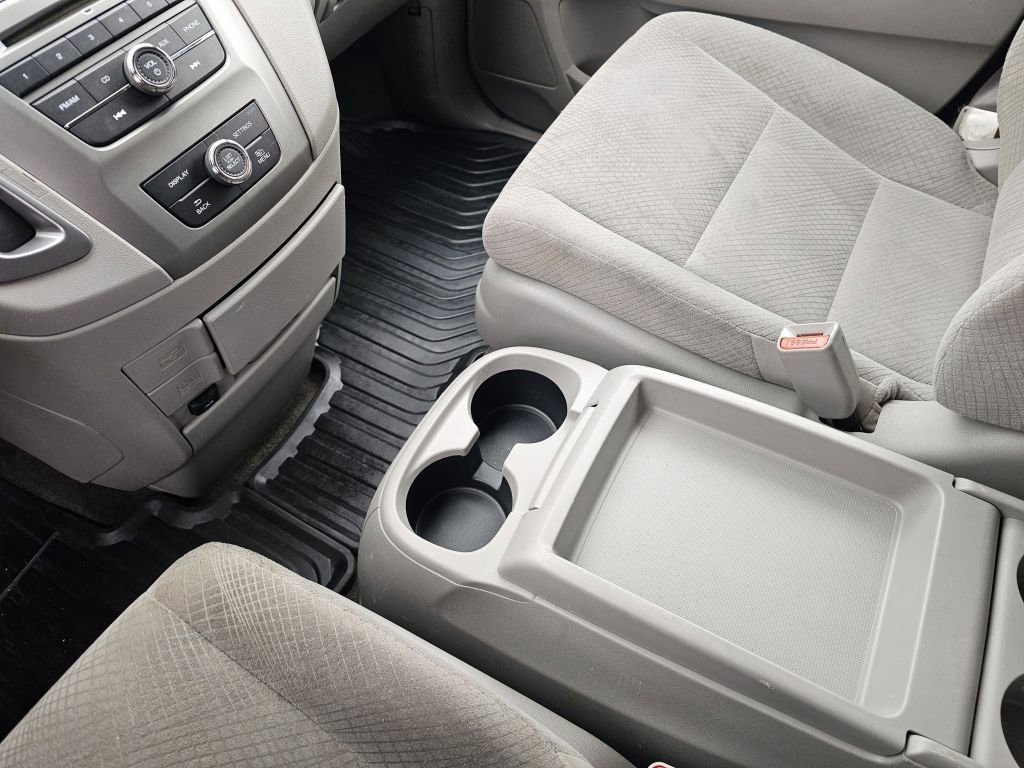 Used 2014 Honda Odyssey LX image 31