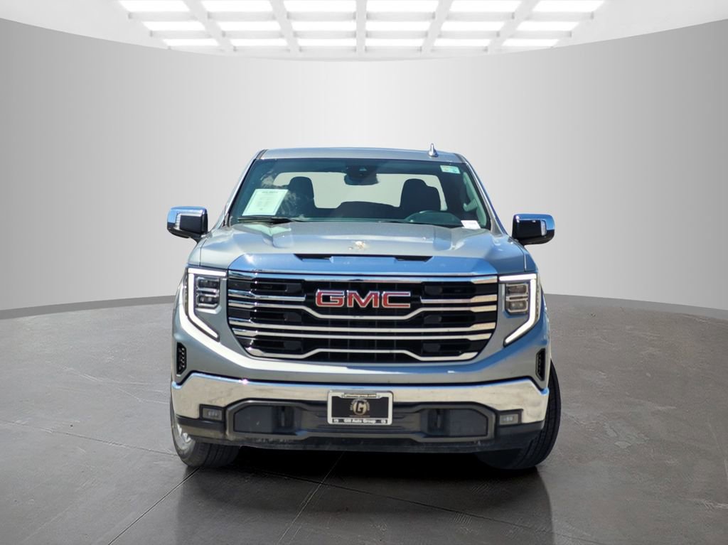 Used 2025 GMC Sierra 1500 SLT AWD/4WD image 2