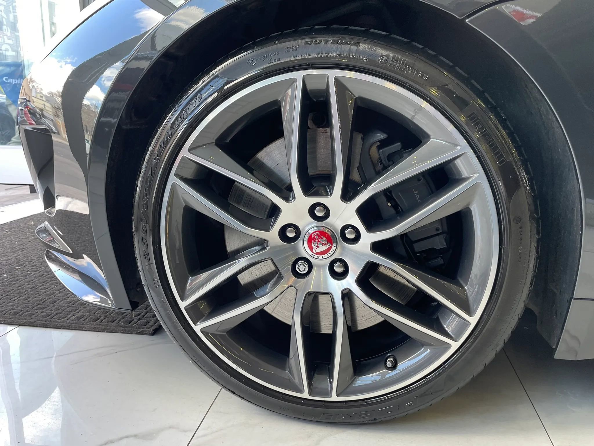 Used 2017 Jaguar F-TYPE S image 22