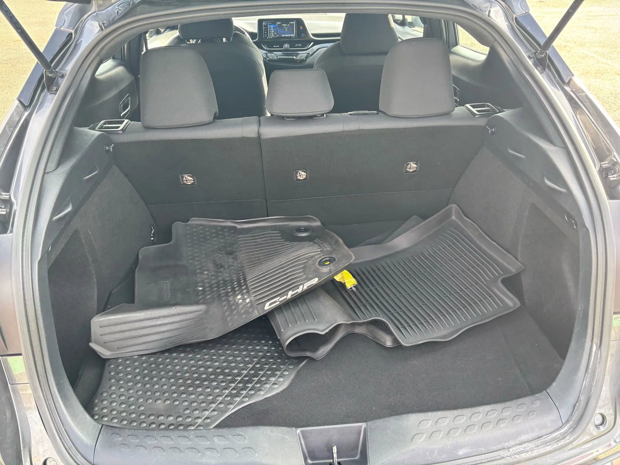 Used 2018 Toyota C-HR XLE image 13