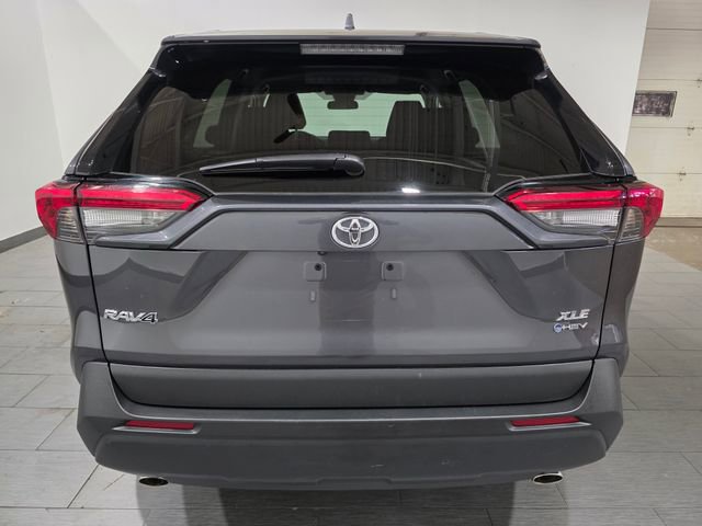 Used 2025 Toyota RAV4 XLE AWD/4WD image 4