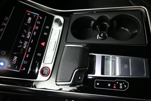Used 2023 Audi SQ7 Prestige AWD/4WD image 12