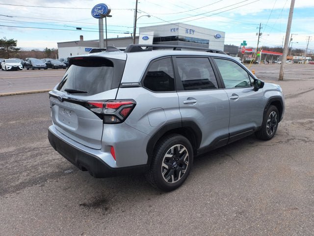 Used 2025 Subaru Forester Premium AWD/4WD image 8