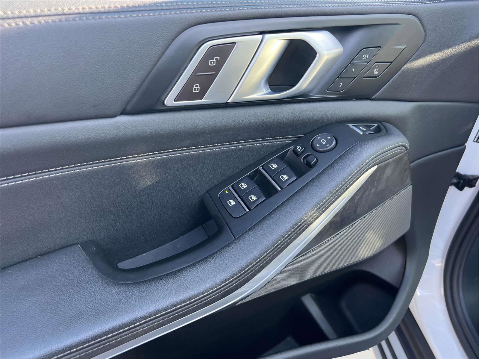 Used 2024 BMW X5 xDrive40i image 11