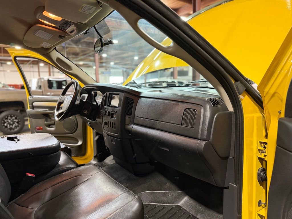 Used 2005 Dodge Ram 3500 Truck SLT AWD/4WD image 16