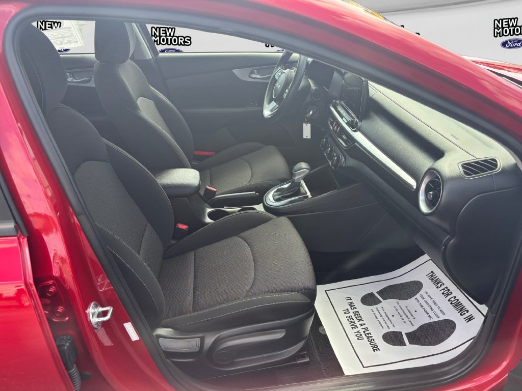 Used 2023 Kia Forte LXS FWD image 16
