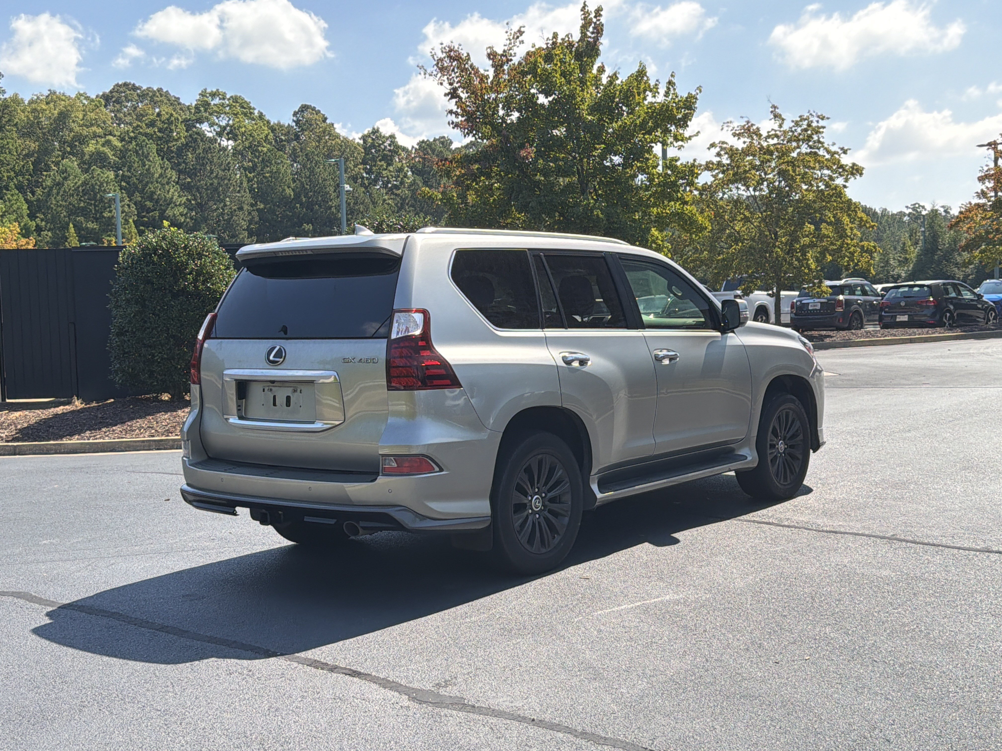 Used 2020 Lexus GX 460 Luxury w/ Luxury Sport Package AWD/4WD image 3