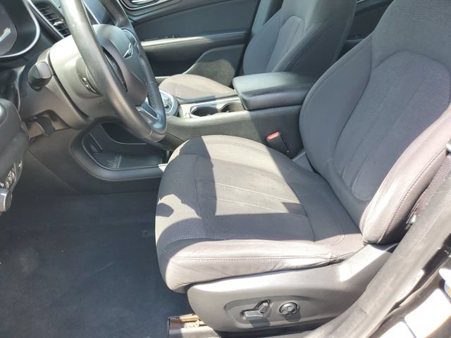 Used 2015 Chrysler 200 Limited w/ Convenience Group FWD image 16