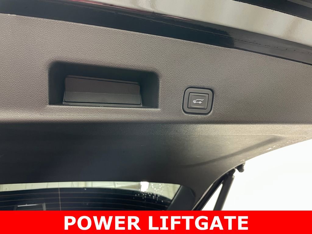 Certified 2024 Chevrolet Traverse RS image 50