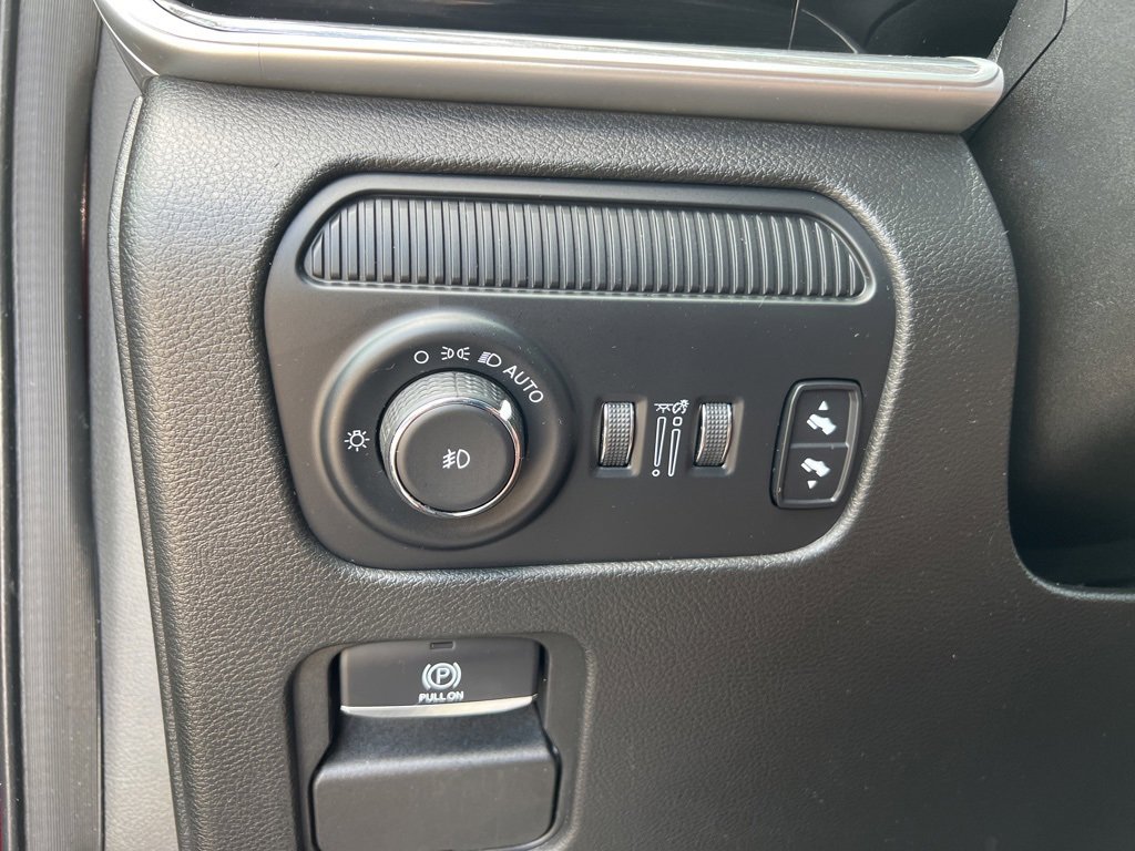 Used 2022 Jeep Wagoneer Series III w/ Convenience Group I image 15