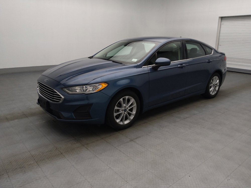 Used 2019 Ford Fusion SE FWD image 2
