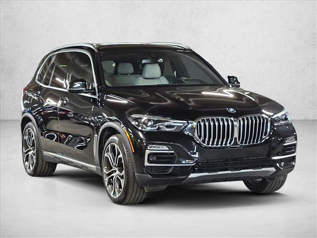 Used 2021 BMW X5 xDrive40i w/ Premium Package image 3