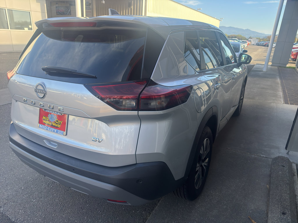 Used 2023 Nissan Rogue SV image 11