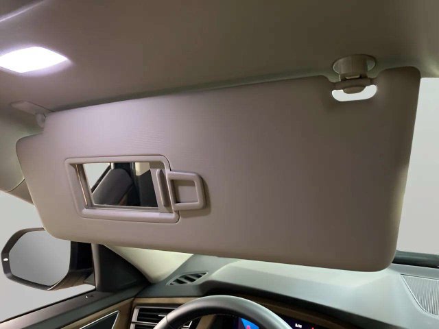 Used 2026 Volkswagen Atlas SE FWD image 58