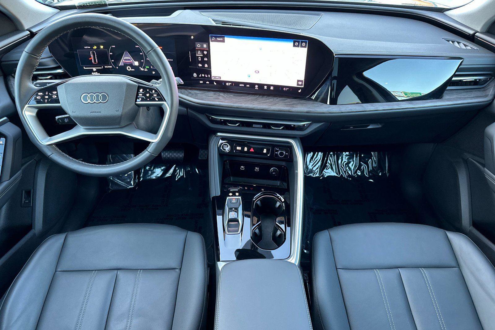 Used 2025 Audi Q5 Premium Plus w/ Premium Plus image 13