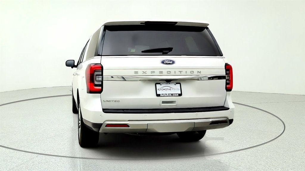Used 2022 Ford Expedition Limited AWD/4WD image 6
