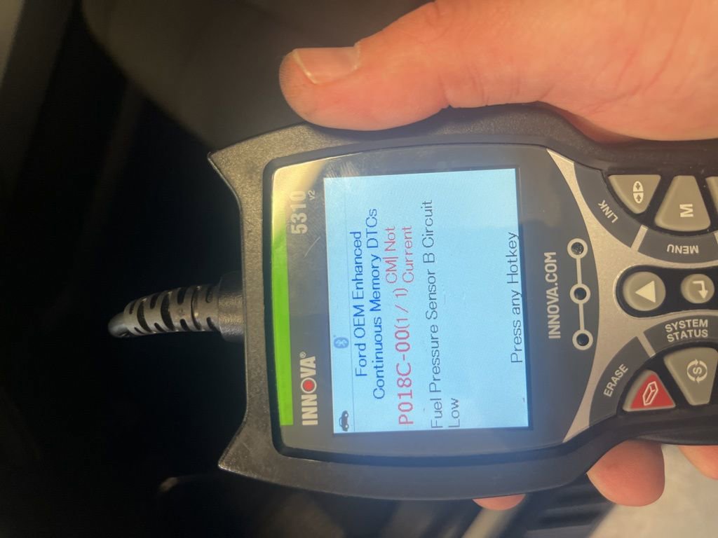 Used 2015 Ford F150 XLT w/ Equipment Group 302A Luxury image 9