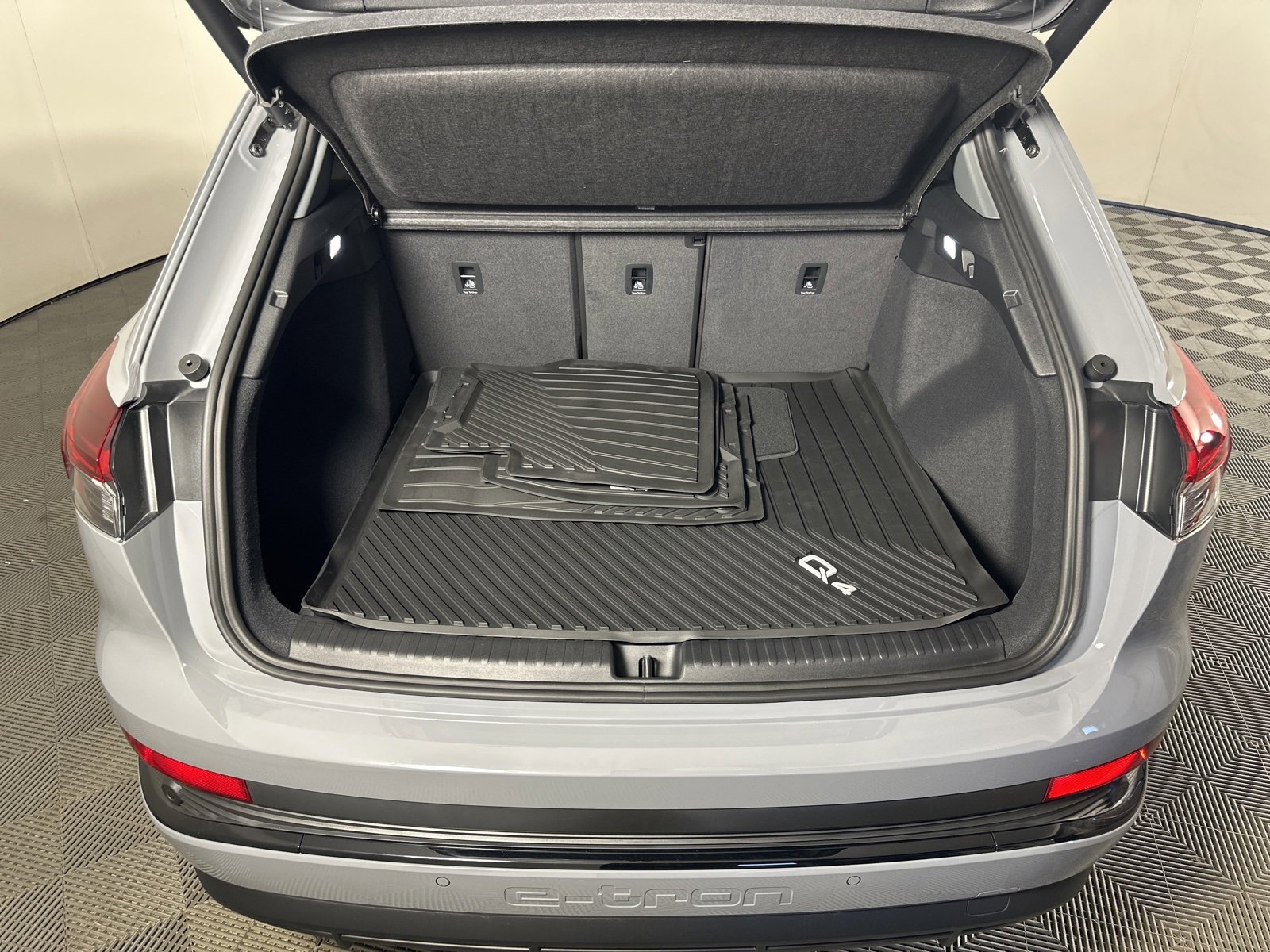 New 2026 Audi Q4 e-tron Premium Plus image 20