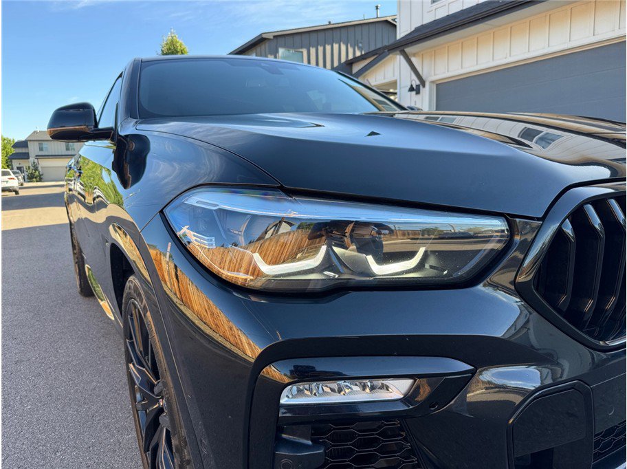Used 2021 BMW X6 M50i w/ Dynamic Handling Package AWD/4WD image 46
